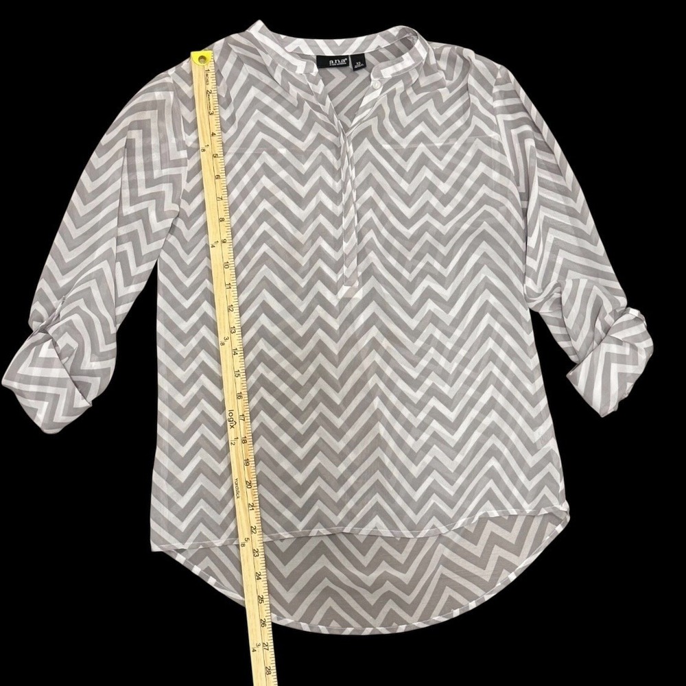 Sheer Chiffon Chevron Blouse XS Henley Top Hi-low Roll Tab Romantic Dainty A.N.A - Picture 7 of 12